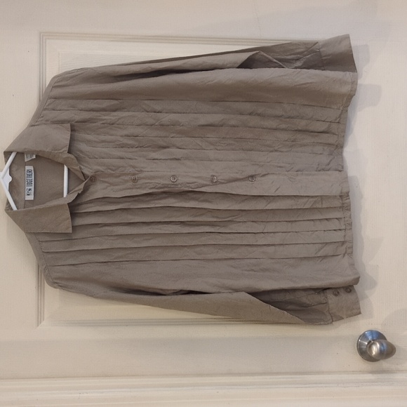 VINTAGE Together | 100% Silk | Tan | Long Sleeve Button Down | Size Medium | - Picture 1 of 10